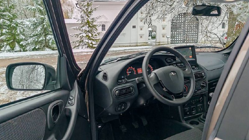 Обновленная LADA Niva Travel: усиленная мощность и отличная проходимость Обновленная LADA Niva Travel: усиленная мощность и отличная проходимость