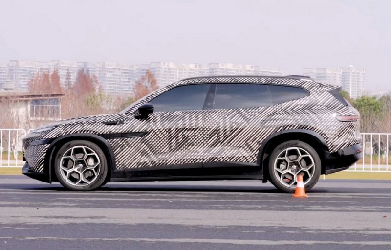 Volkswagen готовит к выпуску новый электрокроссовер флагманского класса Volkswagen готовит к выпуску новый электрокроссовер флагманского класса