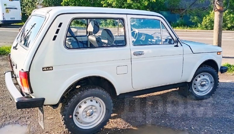 На продажу выставлена уникальная бытовая LADA Niva 1998 года с минимальным пробегом На продажу выставлена уникальная бытовая LADA Niva 1998 года с минимальным пробегом