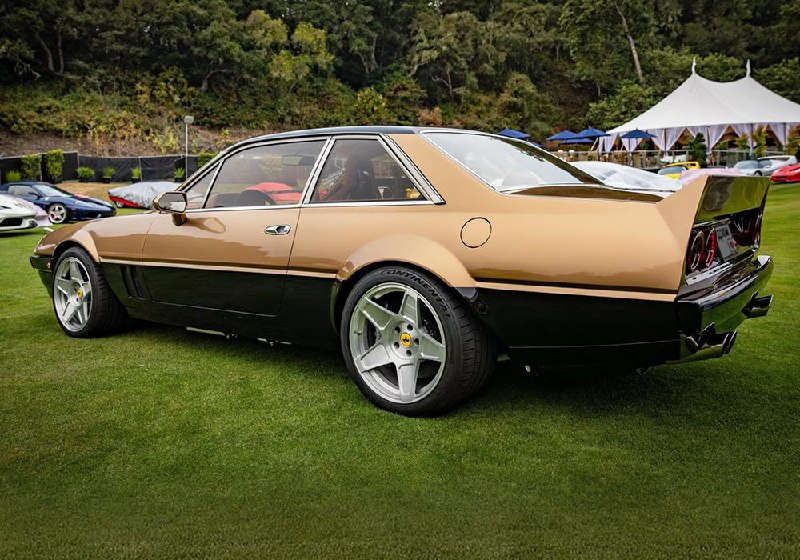 Преобразование классической Ferrari 412 в современное произведение искусства