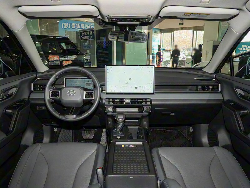 Новый Toyota RAV4 2026: бизнес-класс по доступной цене