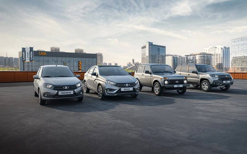 АвтоВАЗ планирует снижение цен на популярные модели с 2026 года АвтоВАЗ планирует снижение цен на популярные модели с 2026 года