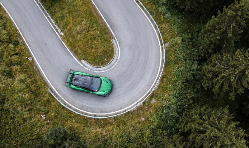Yangwang U9 представляет ограниченную новогоднюю версию Extreme Forest