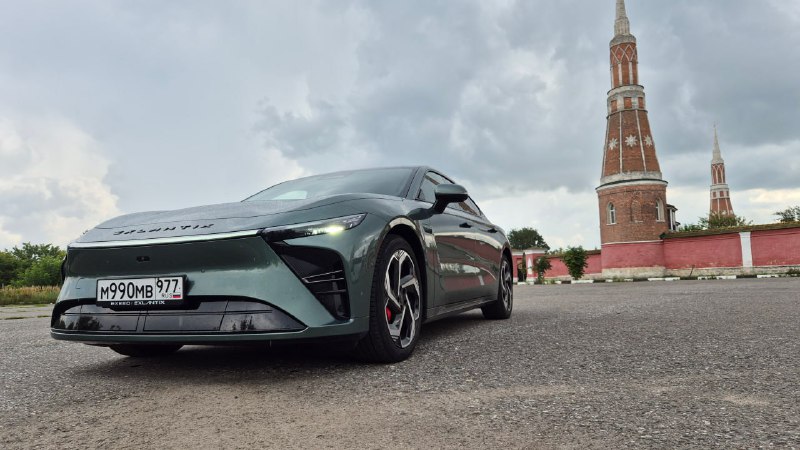 Три ярких примера инновационных китайских автомобилей, поражающих гармонией и динамикой Три ярких примера инновационных китайских автомобилей, поражающих гармонией и динамикой