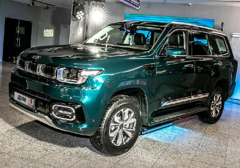 ❗️Определены самые красивые и самые ужасные автомобили года по версии Дрома 😎К некоторым новостям и статьям на сайте мы добавляем опрос: «Нравится ли вам этот автомобиль?» Пришла пора подвести итоги 😉Лидеры:— Больше всего читателям запал в душу Mitsubishi Pajero Evolution 1997 года — положительно его оценили 97% дромчан.— Близкий результат у нового поколения Toyota 4Runner — 96%.— Примерно столько же ценителей оказалось у Nissan GT-R R35, который в этом году окончательно ушёл с конвейера, — 95%.— 95% набрал и Toyota Hilux Surf 1992 года в хорошем состоянии.— А также ретровнедорожник Mitsubishi Jeep 1981 года.Аутсайдеры:— Всего 19% читателей понравился пришедший на наш рынок рамный BAIC BJ60.— Электрическую Ладу Ауру оценили 18% дромчан.— Ещё хуже результат у электрички Atom, которая всё никак не поступит в продажу, — 15%.— Москвич 3 нравится всего 11% аудитории.— Самой ненавистной машиной года стал Chery Tiggo 5 2014 года с пробегом 240 000 км — всего 7% читателей сказали, что он им нравится.Как считаете, всё по делу или вы как-то поменяли бы результаты? ❗️Определены самые красивые и самые ужасные автомобили года по версии Дрома 😎К некоторым новостям и статьям на сайте мы добавляем опрос: «Нравится ли вам этот автомобиль?» Пришла пора подвести итоги 😉Лидеры:— Больше всего читателям запал в душу Mitsubishi Pajero Evolution 1997 года — положительно его оценили 97% дромчан.— Близкий результат у нового поколения Toyota 4Runner — 96%.— Примерно столько же ценителей оказалось у Nissan GT-R R35, который в этом году окончательно ушёл с конвейера, — 95%.— 95% набрал и Toyota Hilux Surf 1992 года в хорошем состоянии.— А также ретровнедорожник Mitsubishi Jeep 1981 года.Аутсайдеры:— Всего 19% читателей понравился пришедший на наш рынок рамный BAIC BJ60.— Электрическую Ладу Ауру оценили 18% дромчан.— Ещё хуже результат у электрички Atom, которая всё никак не поступит в продажу, — 15%.— Москвич 3 нравится всего 11% аудитории.— Самой ненавистной машиной года стал Chery Tiggo 5 2014 года с пробегом 240 000 км — всего 7% читателей сказали, что он им нравится.Как считаете, всё по делу или вы как-то поменяли бы результаты?