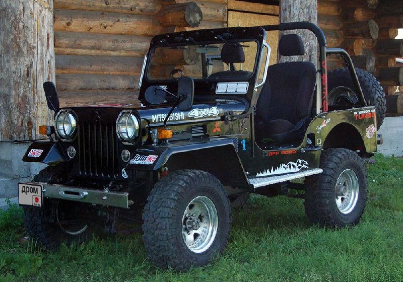 ❗️Определены самые красивые и самые ужасные автомобили года по версии Дрома 😎К некоторым новостям и статьям на сайте мы добавляем опрос: «Нравится ли вам этот автомобиль?» Пришла пора подвести итоги 😉Лидеры:— Больше всего читателям запал в душу Mitsubishi Pajero Evolution 1997 года — положительно его оценили 97% дромчан.— Близкий результат у нового поколения Toyota 4Runner — 96%.— Примерно столько же ценителей оказалось у Nissan GT-R R35, который в этом году окончательно ушёл с конвейера, — 95%.— 95% набрал и Toyota Hilux Surf 1992 года в хорошем состоянии.— А также ретровнедорожник Mitsubishi Jeep 1981 года.Аутсайдеры:— Всего 19% читателей понравился пришедший на наш рынок рамный BAIC BJ60.— Электрическую Ладу Ауру оценили 18% дромчан.— Ещё хуже результат у электрички Atom, которая всё никак не поступит в продажу, — 15%.— Москвич 3 нравится всего 11% аудитории.— Самой ненавистной машиной года стал Chery Tiggo 5 2014 года с пробегом 240 000 км — всего 7% читателей сказали, что он им нравится.Как считаете, всё по делу или вы как-то поменяли бы результаты? ❗️Определены самые красивые и самые ужасные автомобили года по версии Дрома 😎К некоторым новостям и статьям на сайте мы добавляем опрос: «Нравится ли вам этот автомобиль?» Пришла пора подвести итоги 😉Лидеры:— Больше всего читателям запал в душу Mitsubishi Pajero Evolution 1997 года — положительно его оценили 97% дромчан.— Близкий результат у нового поколения Toyota 4Runner — 96%.— Примерно столько же ценителей оказалось у Nissan GT-R R35, который в этом году окончательно ушёл с конвейера, — 95%.— 95% набрал и Toyota Hilux Surf 1992 года в хорошем состоянии.— А также ретровнедорожник Mitsubishi Jeep 1981 года.Аутсайдеры:— Всего 19% читателей понравился пришедший на наш рынок рамный BAIC BJ60.— Электрическую Ладу Ауру оценили 18% дромчан.— Ещё хуже результат у электрички Atom, которая всё никак не поступит в продажу, — 15%.— Москвич 3 нравится всего 11% аудитории.— Самой ненавистной машиной года стал Chery Tiggo 5 2014 года с пробегом 240 000 км — всего 7% читателей сказали, что он им нравится.Как считаете, всё по делу или вы как-то поменяли бы результаты?