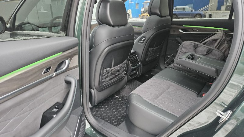 Обновленный Geely Monjaro Flagship SE: новые функции и улучшения перед новым годом