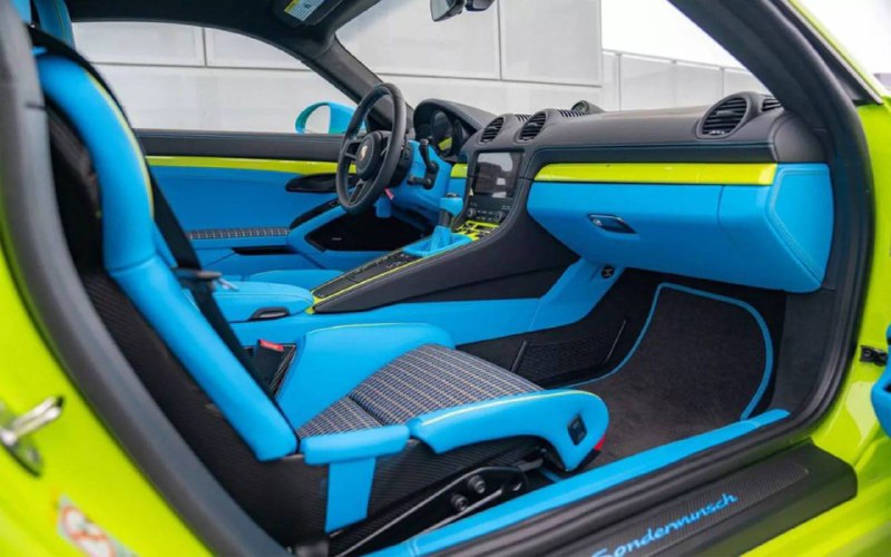 Уникальный Porsche GT4 RS в яркой кислотной окраске от Sonderwunsch Уникальный Porsche GT4 RS в яркой кислотной окраске от Sonderwunsch