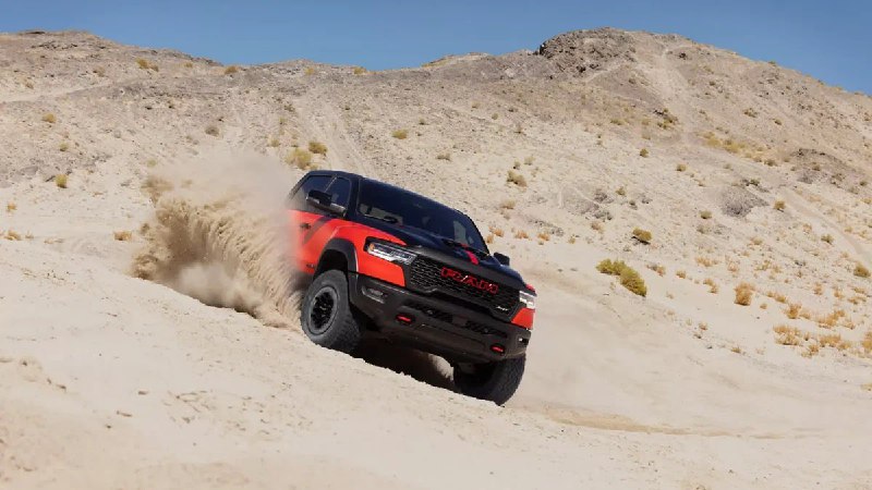 Ram представляет первый возрождённый спортивный пикап SRT с рекордной мощностью
