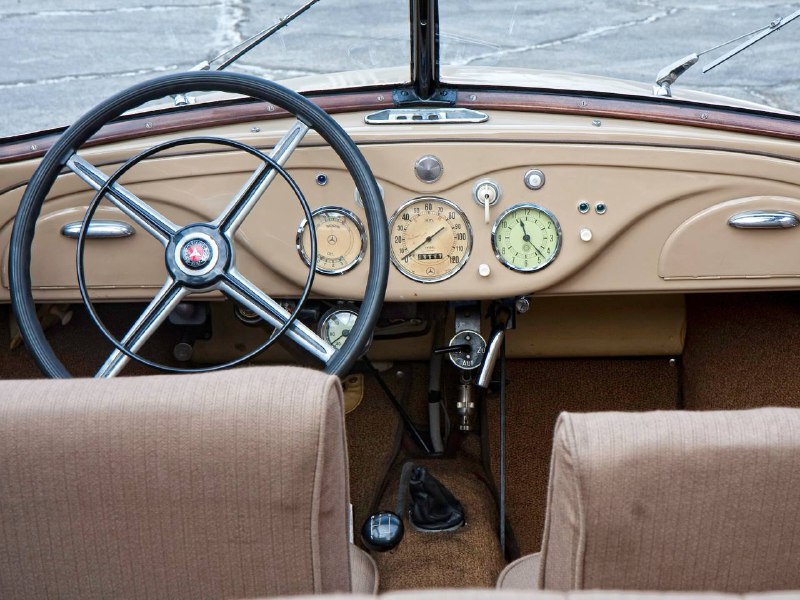 🚘 Топ-15 провальных моделей именитых брендов — их боялись покупать (6/15)Mercedes-Benz 170НЗа три десятилетия до американского Chevrolet Corvair на заднем приводе обожглась уважаемая фирма Mercedes-Benz.
