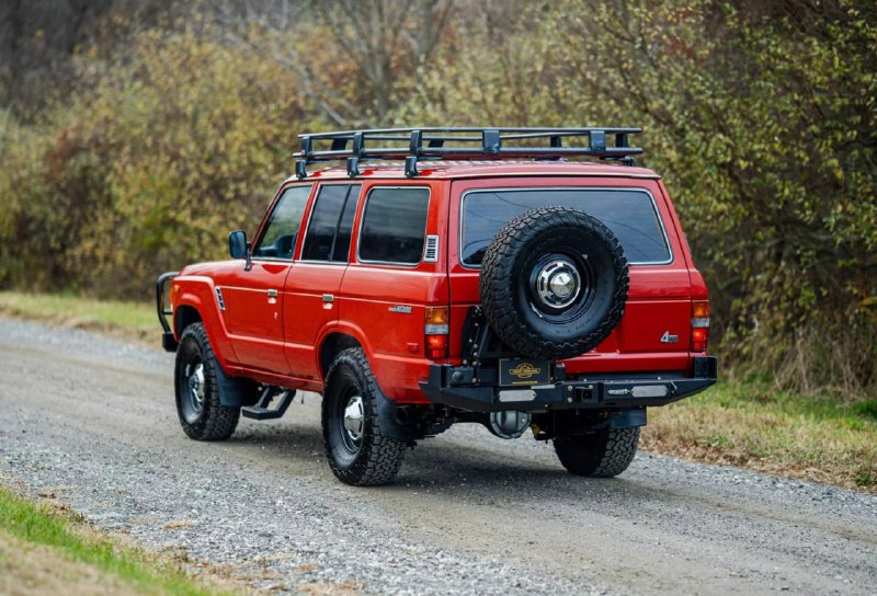 Классический Toyota Land Cruiser получил мощный двигатель от Corvette и современную модернизацию Классический Toyota Land Cruiser получил мощный двигатель от Corvette и современную модернизацию