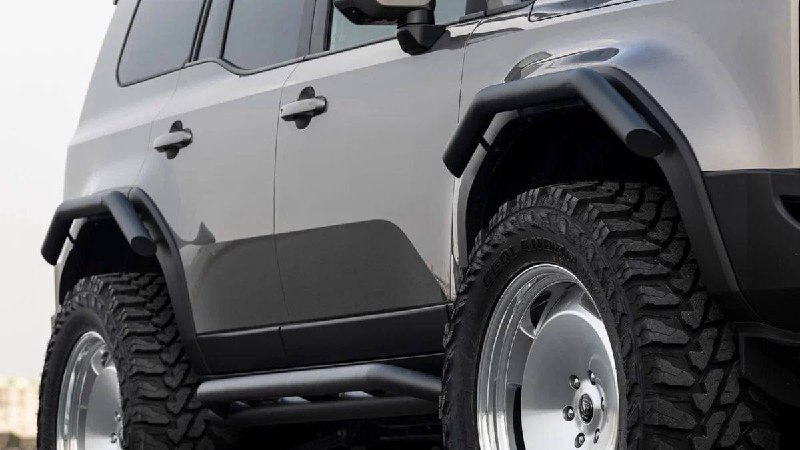 🚘 Kuhl Racing представит на Токийском автосалоне экстремальный Toyota Land Cruiser Prado с клиренсом 400 ммАтелье анонсировало проект Blocker Iron Build — серьезно подготовленный внедорожник, ориентированный на суровое бездорожье.