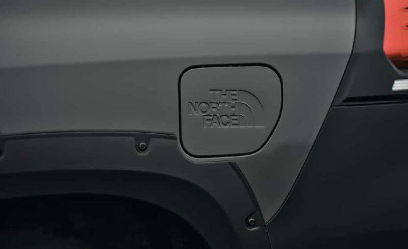 Совместное обновление Toyota Prado 150 с The North Face: новые возможности и эксклюзивные комплектации Совместное обновление Toyota Prado 150 с The North Face: новые возможности и эксклюзивные комплектации