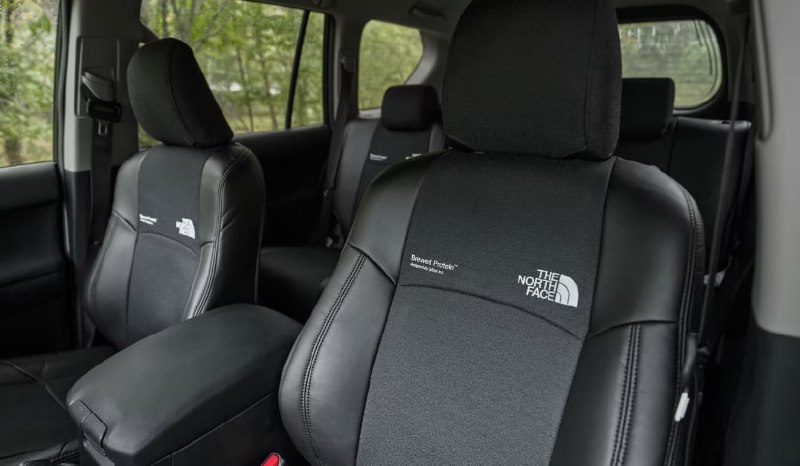 Совместное обновление Toyota Prado 150 с The North Face: новые возможности и эксклюзивные комплектации Совместное обновление Toyota Prado 150 с The North Face: новые возможности и эксклюзивные комплектации