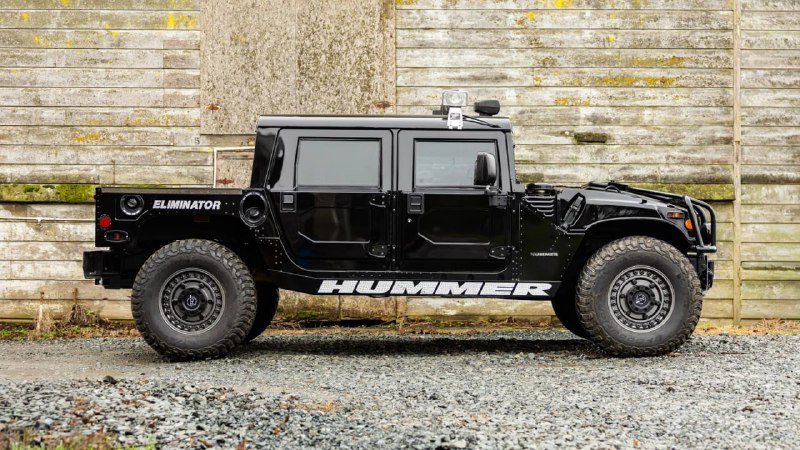 Легендарный Hummer Тупака Шакура выставлен на аукцион