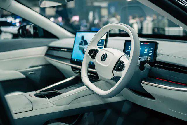 Представлен электрический спорткар Monster Sport 007 для Токийского автосалона 2026
