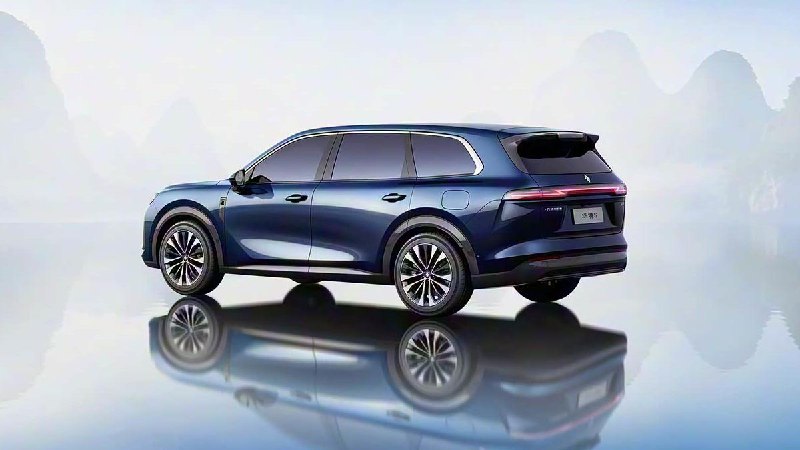 🚘 Представлен новый крупный и технологичный кроссовер для большой семьиHuawei и SAIC-GM-Wuling (SGMW) представили подключаемый гибридный шестиместный кроссовер Baojun Huajing S.Автомобиль оснащён системой Huawei Qiankun ADS 4.0, интеллектуальной кабиной HarmonySpace 5.0 и облачными сервисами Huawei IVCS.
