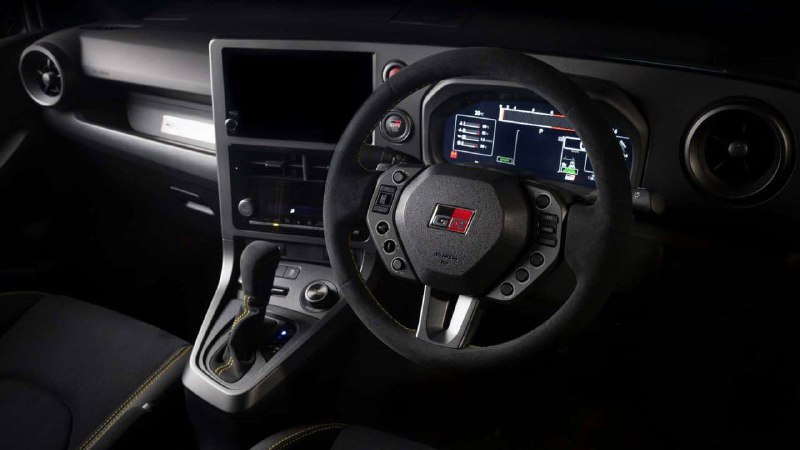 Эксклюзивный Toyota GR Yaris Morizo RR с новым полноприводным режимом и карбоновым крылом