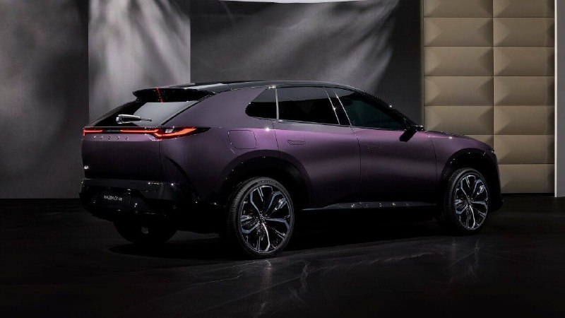 Новый полностью электрический кроссовер Mazda CX-6e с расширенными возможностями Новый полностью электрический кроссовер Mazda CX-6e с расширенными возможностями
