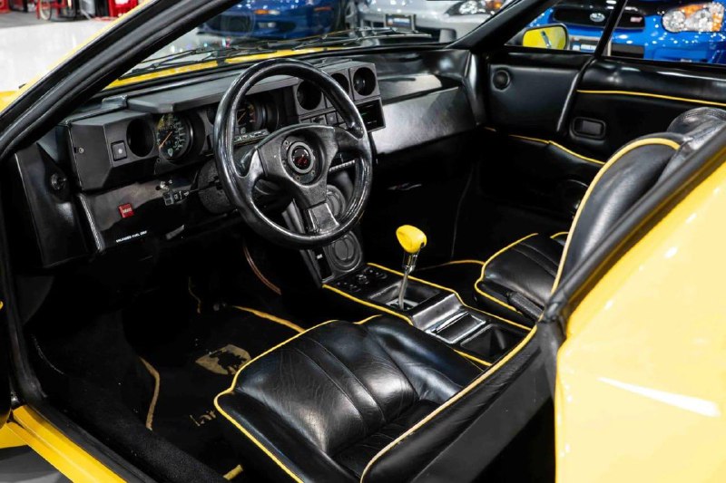 Редкий Lamborghini Jalpa 1988 года выставлен на торги: пробег всего 5800 км Редкий Lamborghini Jalpa 1988 года выставлен на торги: пробег всего 5800 км