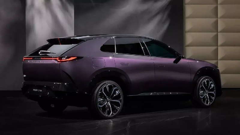 Mazda представляет на европейском рынке электрокроссовер китайского происхождения CX-6e Mazda представляет на европейском рынке электрокроссовер китайского происхождения CX-6e