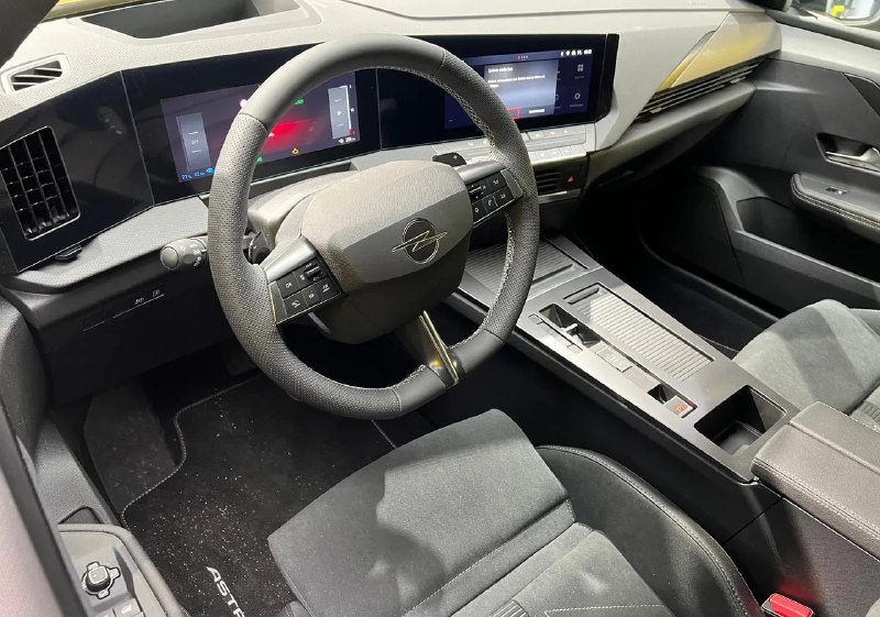 Новый Opel Astra 2026 представлен на автосалоне в Брюсселе Новый Opel Astra 2026 представлен на автосалоне в Брюсселе