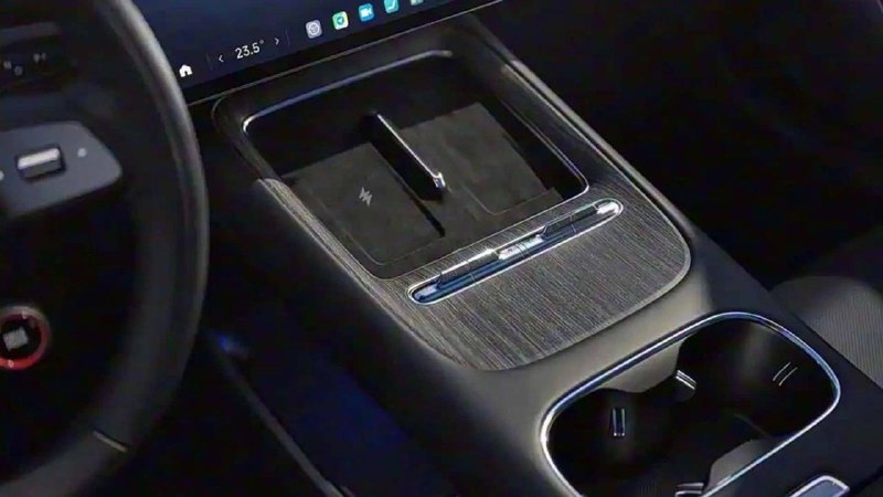 🚘 Xiaomi выпустила обновленный электроседан SU7: запас хода до 902 км и салон с улучшениямиПопулярный электрокар получил рестайлинг спустя менее чем два года после запуска.