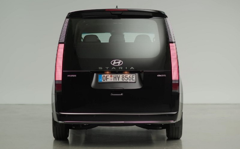 Hyundai представила электрифицированную версию модели Staria Hyundai представила электрифицированную версию модели Staria