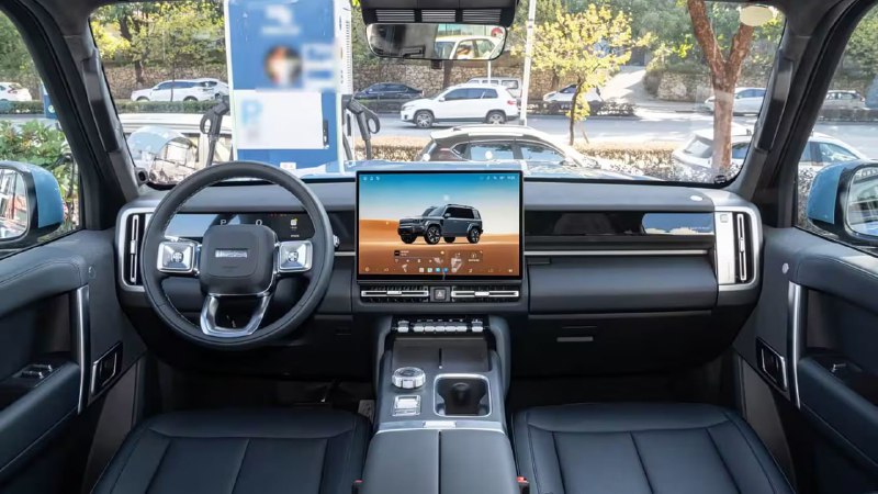 Новый гибридный кроссовер Chery iCar V27 появится на российском рынке в 2026 году