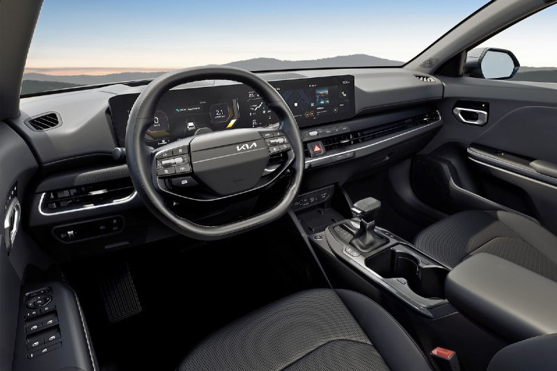 Kia представляет универсал K4 для европейского рынка Kia представляет универсал K4 для европейского рынка