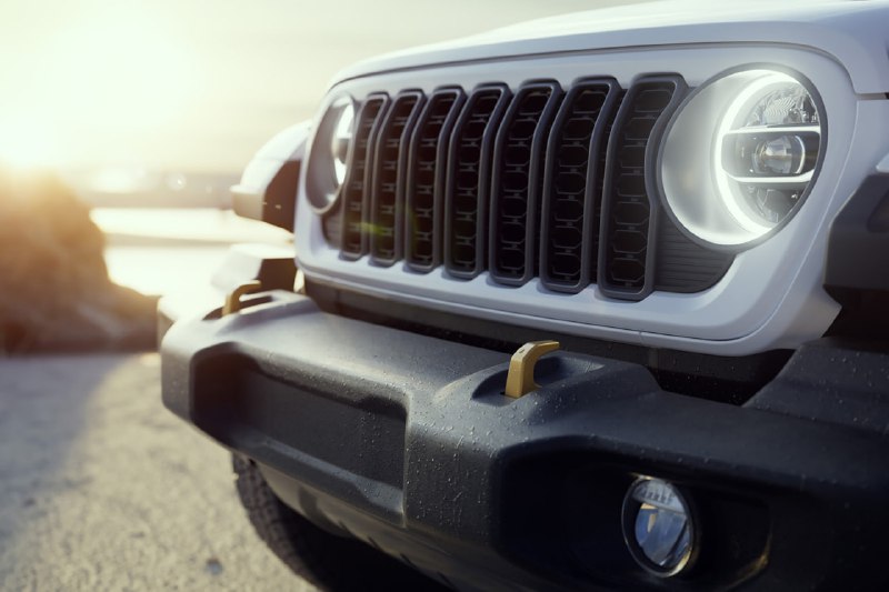Jeep представил юбилейные модели Wrangler и Gladiator к 85-летию бренда Jeep представил юбилейные модели Wrangler и Gladiator к 85-летию бренда