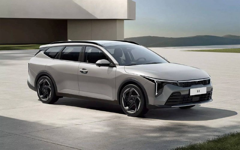Kia представляет универсал K4 с механической коробкой передач Kia представляет универсал K4 с механической коробкой передач