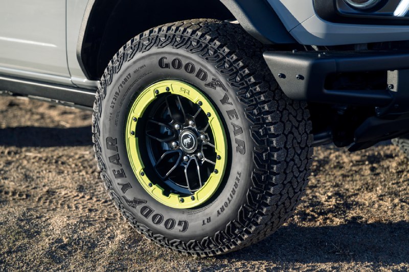 Новые версии внедорожника Ford Bronco с улучшенной подвеской и шинами Новые версии внедорожника Ford Bronco с улучшенной подвеской и шинами