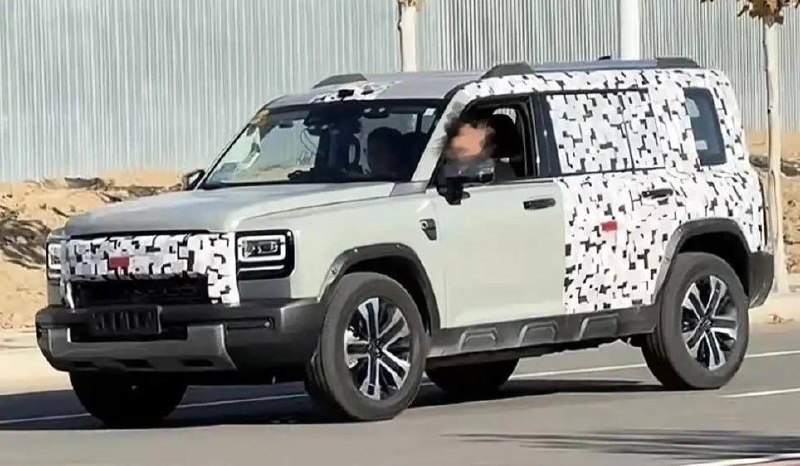 Haval Raptor расширяется: новая версия Long Wheelbase получила увеличенную длину и мощную гибридную установку Haval Raptor расширяется: новая версия Long Wheelbase получила увеличенную длину и мощную гибридную установку