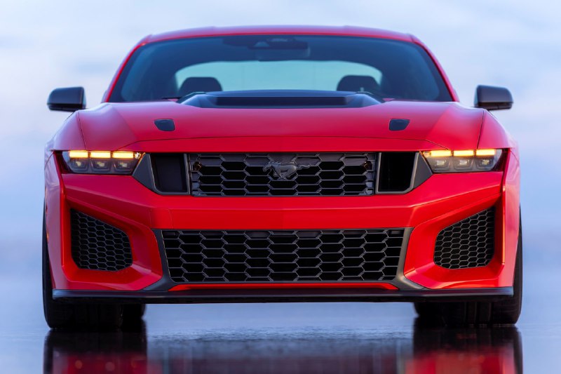 Ford представляет мощный обновлённый Mustang Dark Horse SC с 800 л.с.