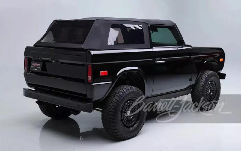На аукцион выставят уникальный Ford Bronco актера Кевина Харта На аукцион выставят уникальный Ford Bronco актера Кевина Харта