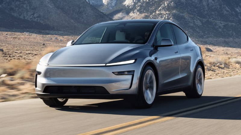 Tesla Model Y 2026 получила новую семиместную версию с дополнительными опциями