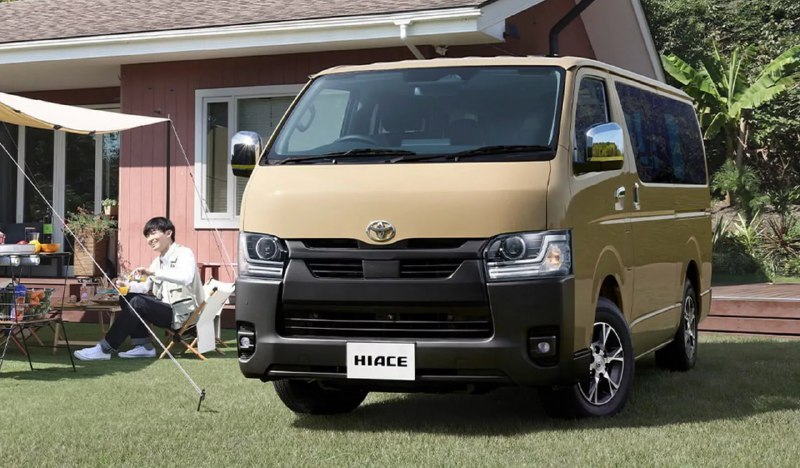 Обновленная Toyota HiAce: современный дизайн и расширенные функции безопасности