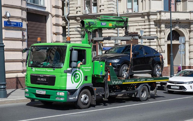 Подробности эвакуации автомобилей с подложными номерами в Москве по итогам 2025 года Подробности эвакуации автомобилей с подложными номерами в Москве по итогам 2025 года