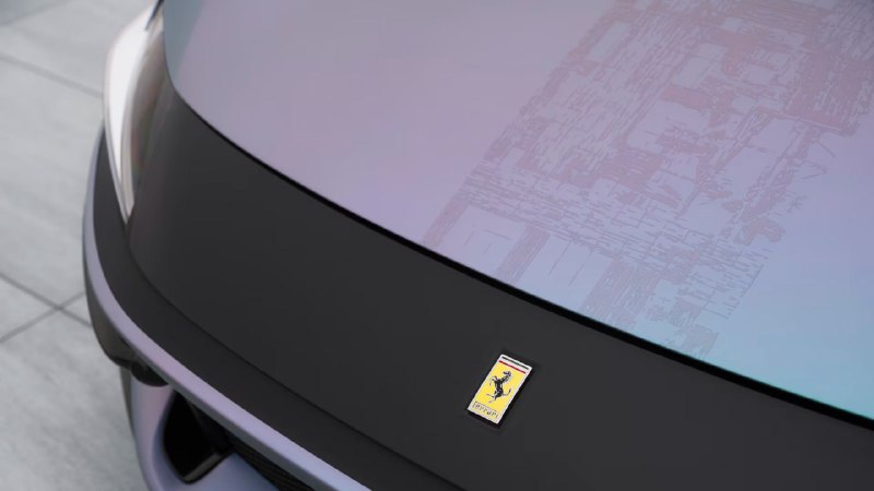 Уникальный Ferrari 12Cilindri с хамелеоновой окраской для корейского клиента