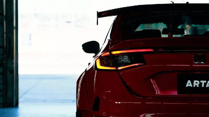 Автосервис из Японии предлагает тюнинг для Honda Civic Type R по цене вдвое превышающую стоимость автомобиля