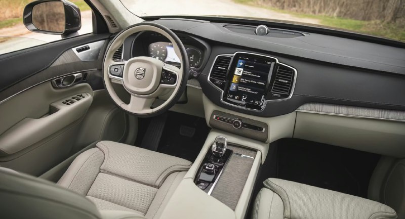Volvo запустит внедрение ИИ-ассистента Google Gemini в автомобили 2021 года и новее Volvo запустит внедрение ИИ-ассистента Google Gemini в автомобили 2021 года и новее