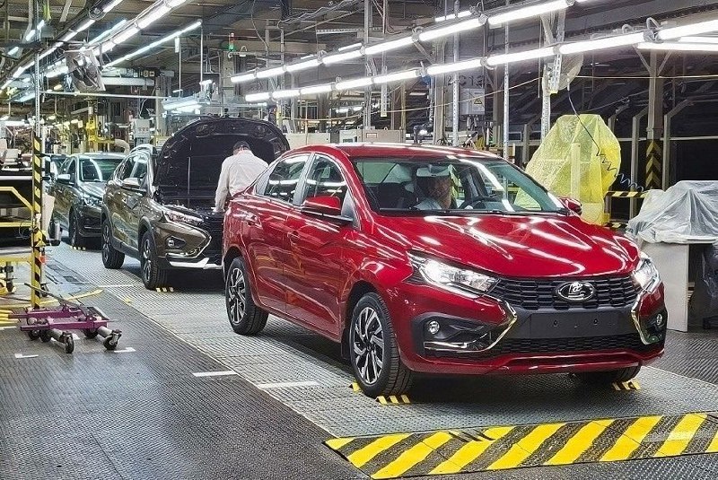 Российский завод перейдет на производство автомобилей LADA Iskra Российский завод перейдет на производство автомобилей LADA Iskra