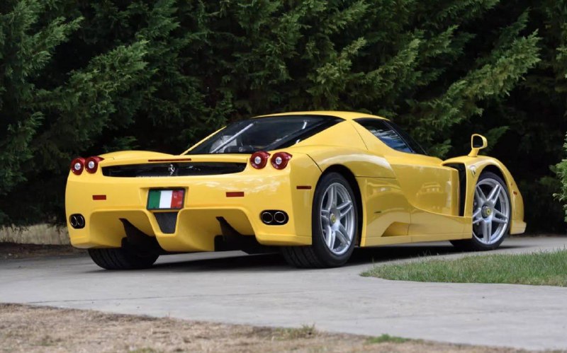 Рекордная продажа Ferrari Enzo 2003 года за 16,5 миллиона долларов Рекордная продажа Ferrari Enzo 2003 года за 16,5 миллиона долларов