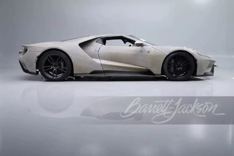 Уникальный прототип Ford GT выставлен на аукцион Уникальный прототип Ford GT выставлен на аукцион