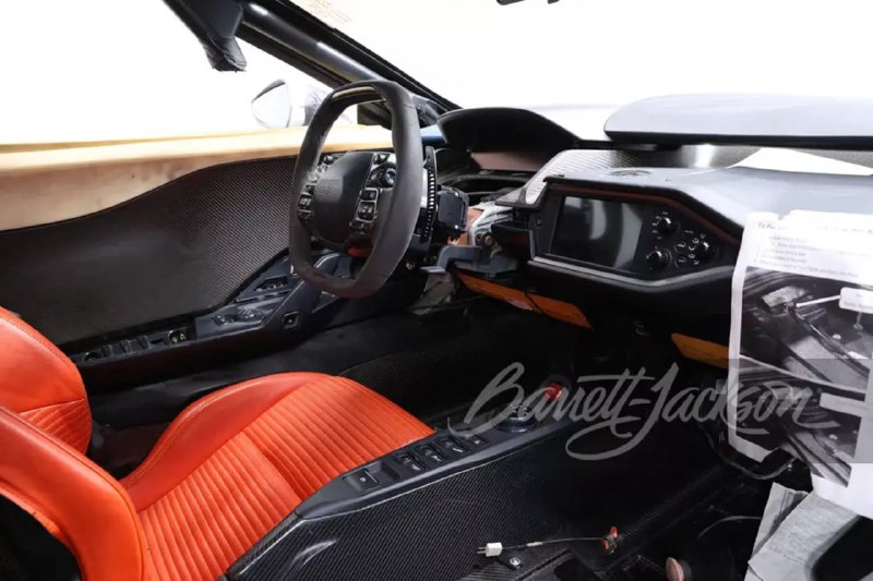 Уникальный прототип Ford GT выставлен на аукцион Уникальный прототип Ford GT выставлен на аукцион