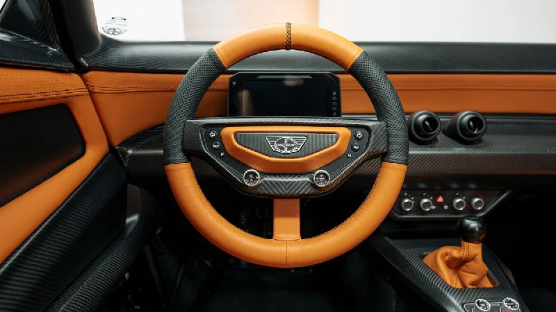 Donkervoort представила экстремальный спорткар P24 RS с легкой конструкцией и выдающимися характеристиками Donkervoort представила экстремальный спорткар P24 RS с легкой конструкцией и выдающимися характеристиками