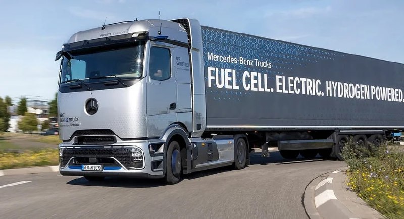 Mercedes-Benz анонсировал водородный грузовик NextGenH2 с дальностью более 1000 км Mercedes-Benz анонсировал водородный грузовик NextGenH2 с дальностью более 1000 км