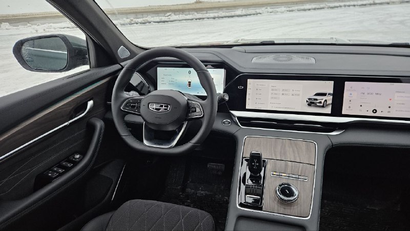 Обновленная модель Geely Monjaro: новые возможности и улучшения Обновленная модель Geely Monjaro: новые возможности и улучшения