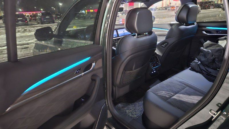 Обновленная модель Geely Monjaro: новые возможности и улучшения Обновленная модель Geely Monjaro: новые возможности и улучшения